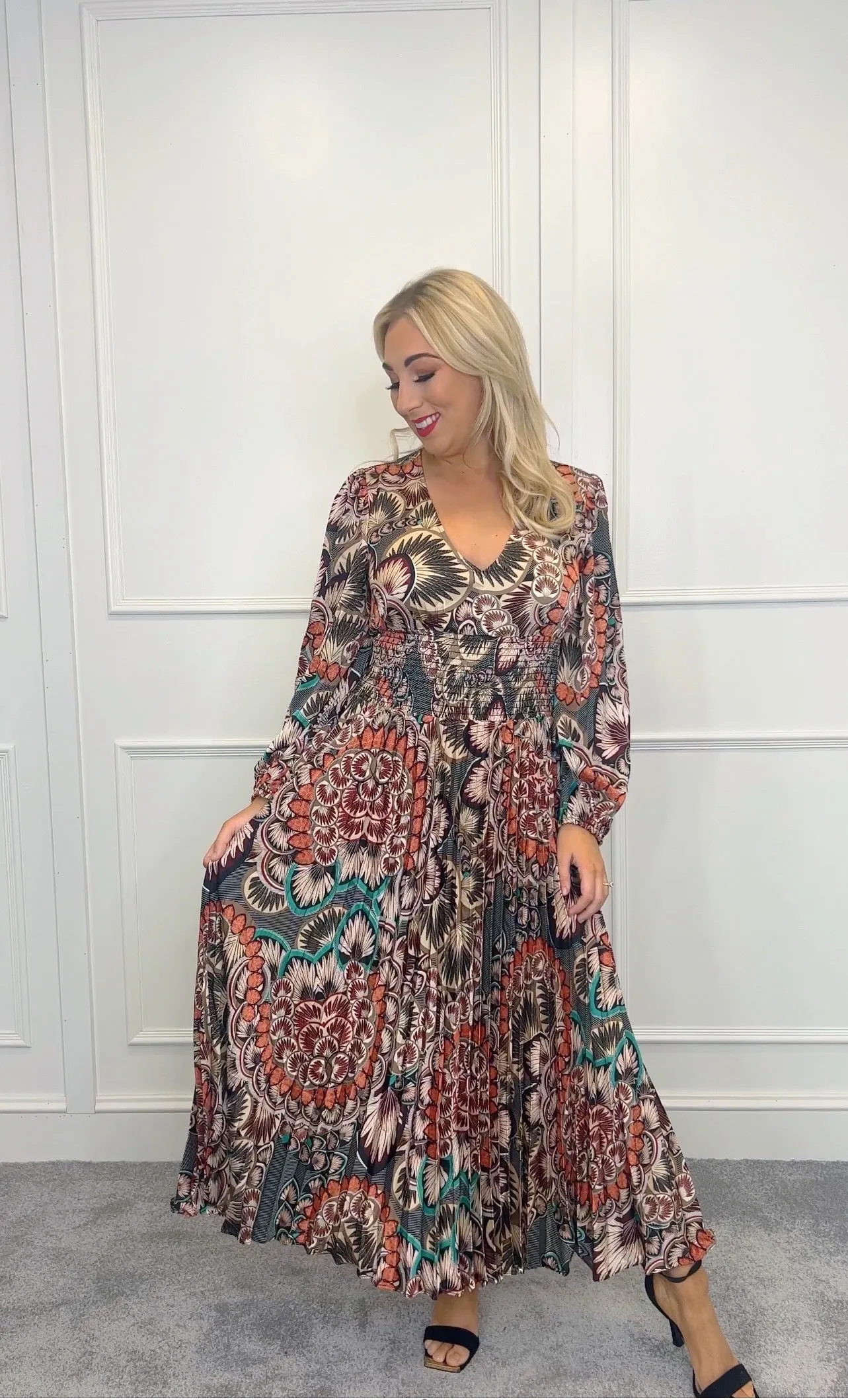 Auroa (Size 6/8)