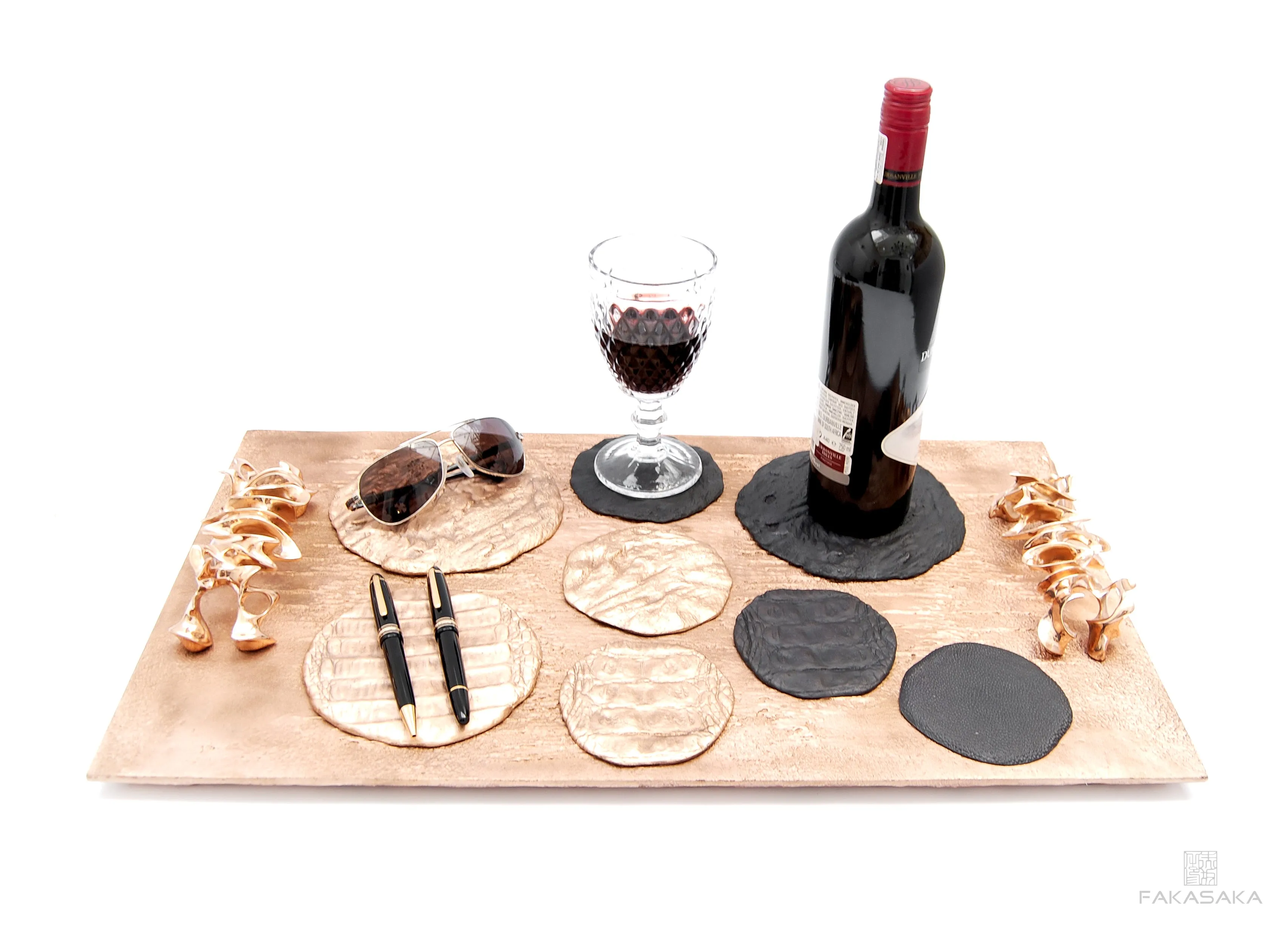 CROCODILE COASTER 1<br><br>CUP COASTER  / BOTTLE COASTER  / CANDLE TRAY / SMALL TRAY<br><br>POLISHED BRONZE