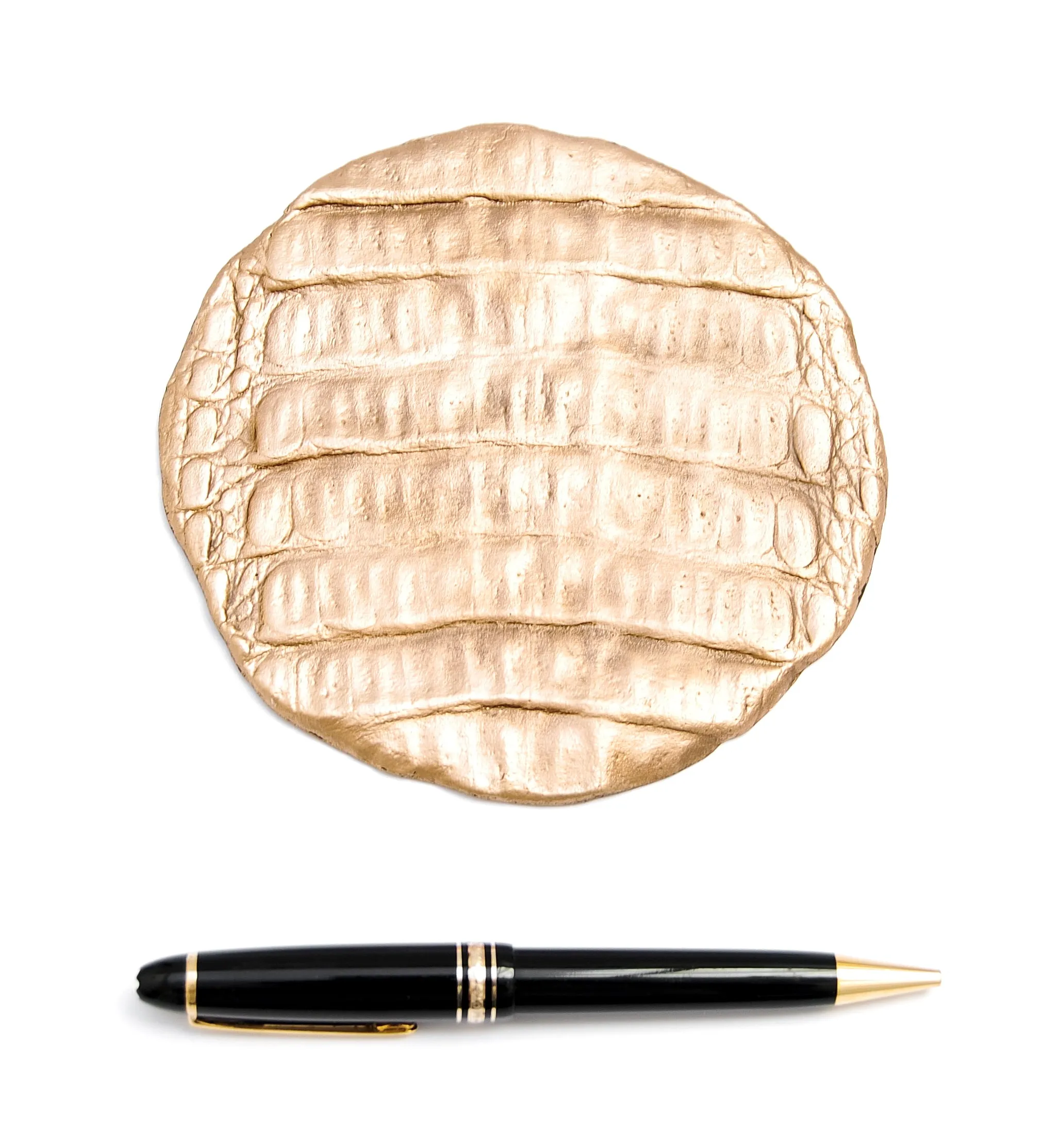 CROCODILE COASTER 1<br><br>CUP COASTER  / BOTTLE COASTER  / CANDLE TRAY / SMALL TRAY<br><br>POLISHED BRONZE