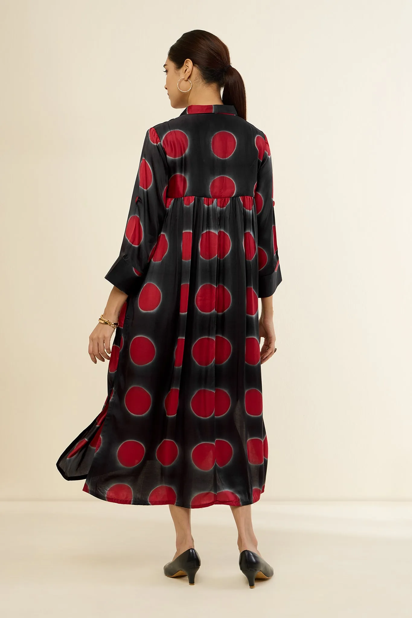 Ebony Scarlet Orbs Long Shirt Dress