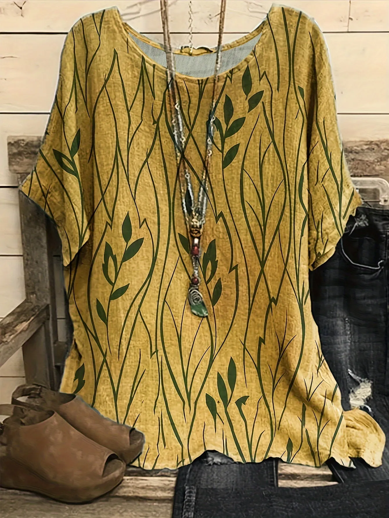 Floral Print Round Neck Half Sleeve Tee for Plus Size Women