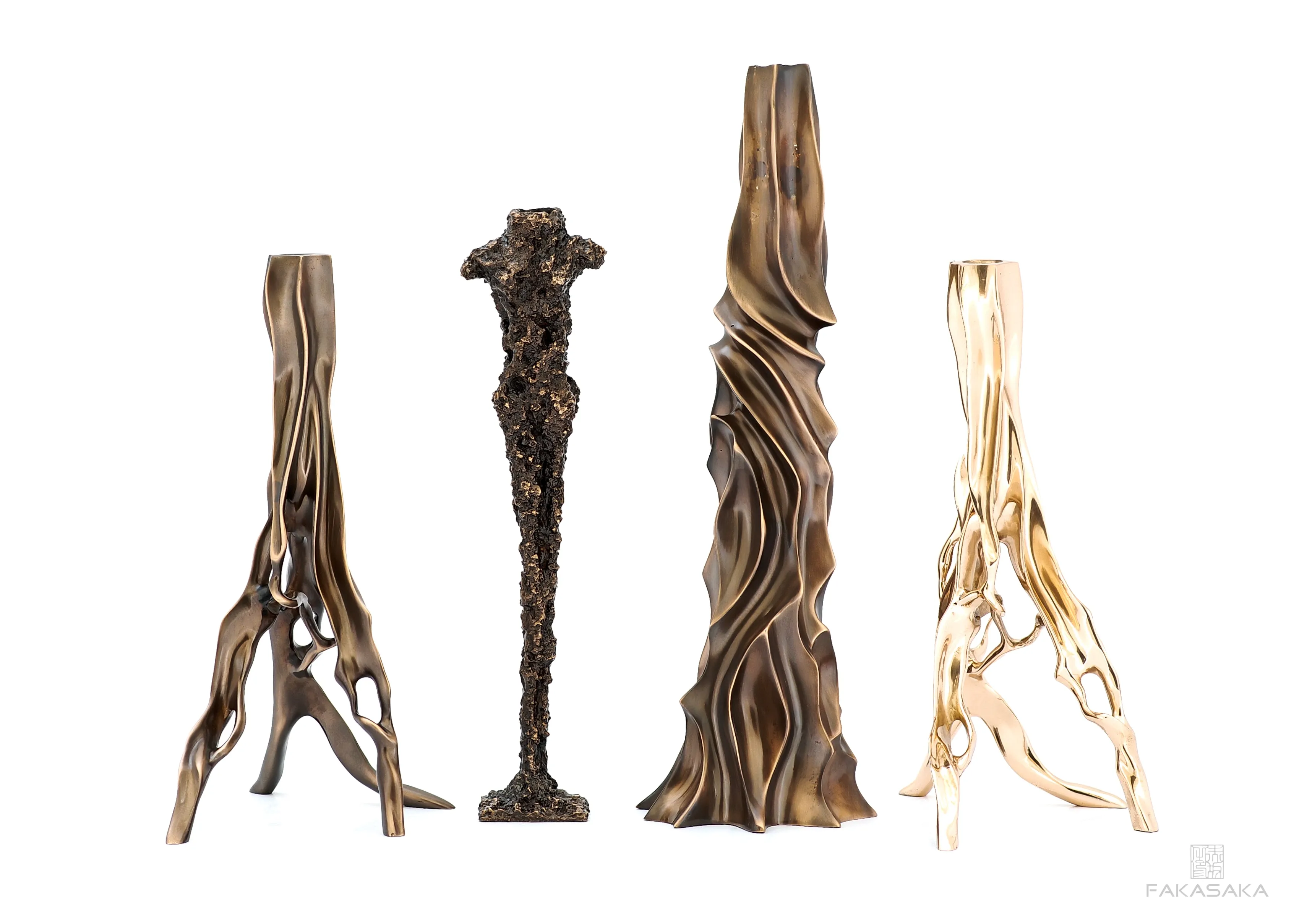 HUN CANDLE HOLDER<br><br>BLACKBROWN BRONZE