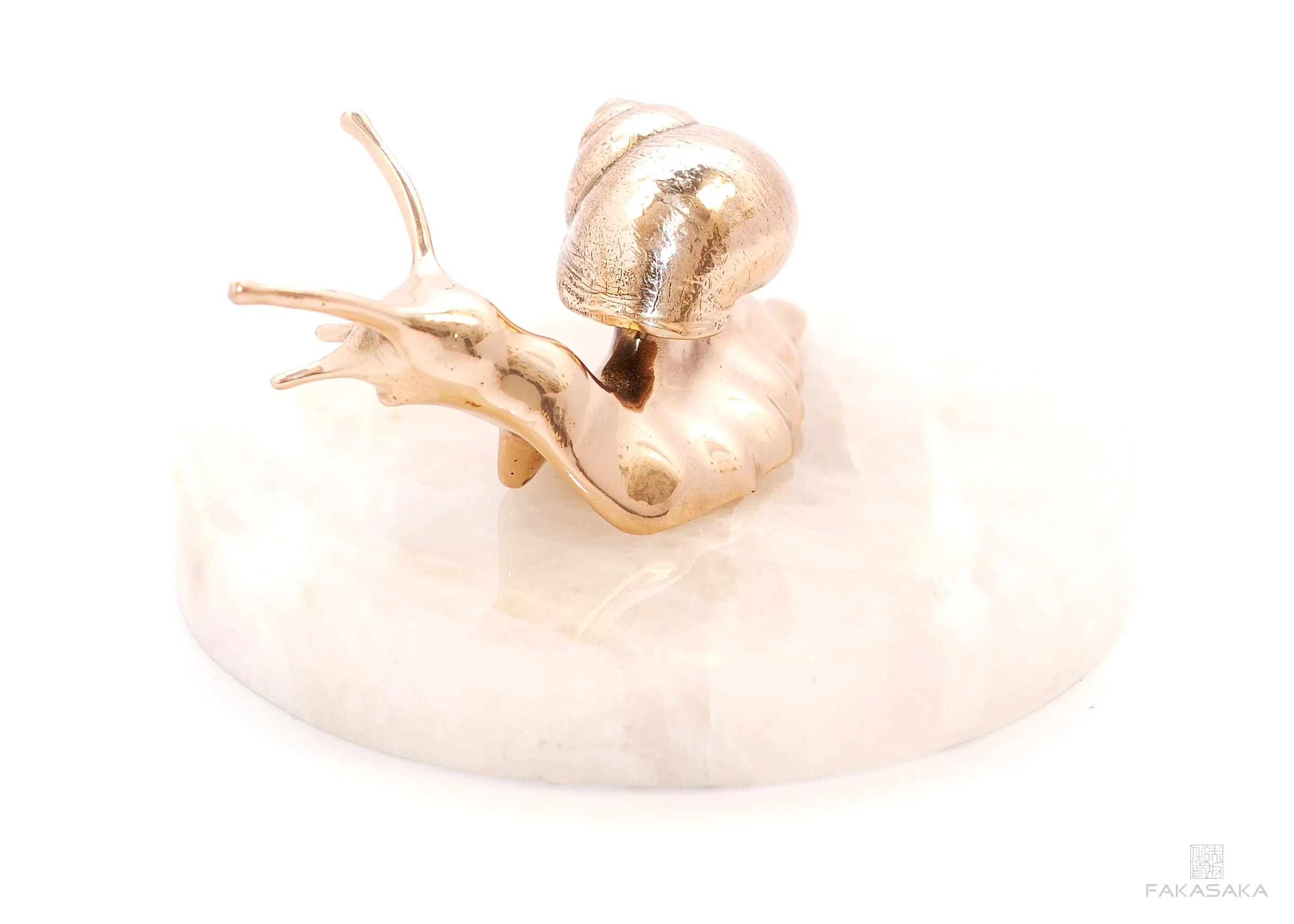 L' ESCARGOT DROITE<br><br>SCULPTURE / PAPER WEIGHT<br><br>POLISHED BRONZE<br>ONYX BASE