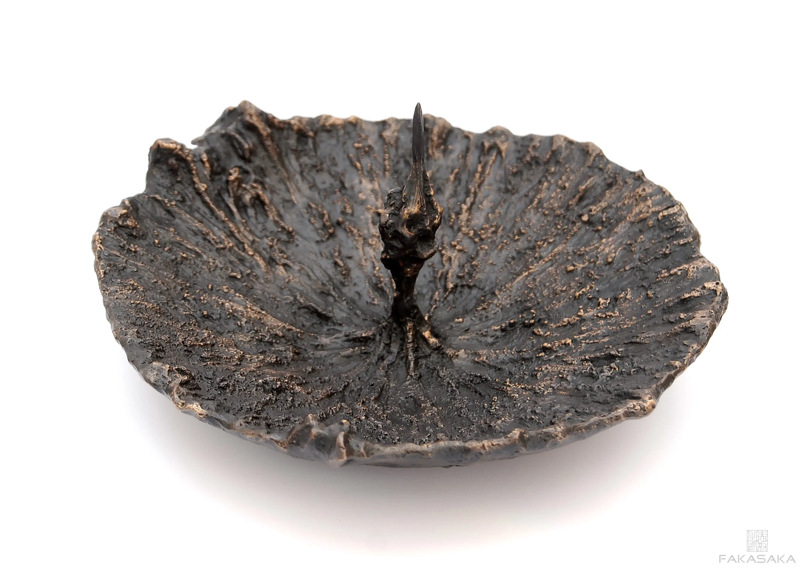 TOMW<br><br>BOWL / ASHTRAY / CENTERPIECE / CANDLESTICK / CARD HOLDER<br><br>BLACKBROWN BRONZE